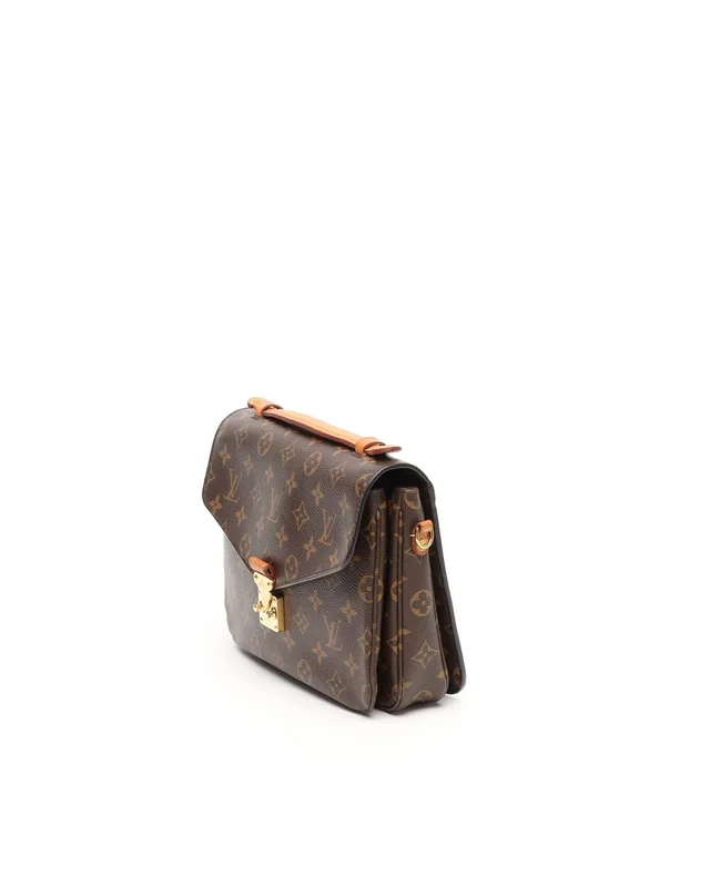 Louis Vuitton Monogram Pochette Métis Bag in Coated canvas from A Retro Tale, photo 2 of 9