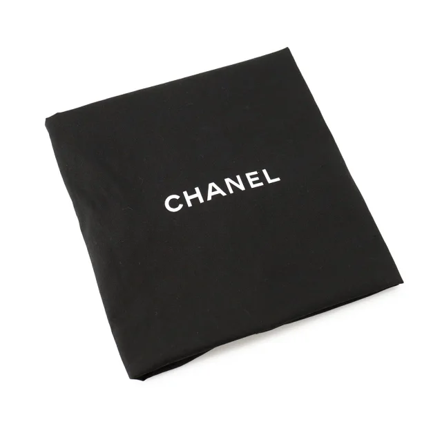 Chanel Matelasse Top Handle ChainShoulder Bag WhiteAS4711 Caviar Leather Size Mini in Caviar leather from GALLERY RARE, photo 17 of 17