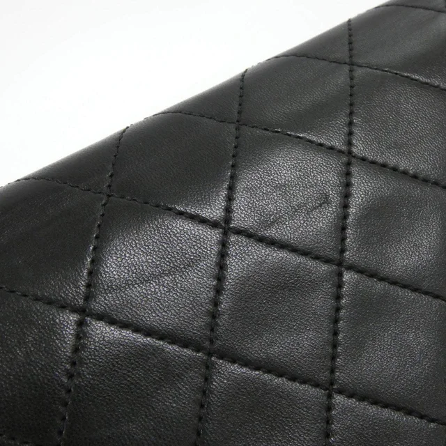 Chanel Shoulder Bag in Black Lambskin from LuxUness, photo 16 of 19