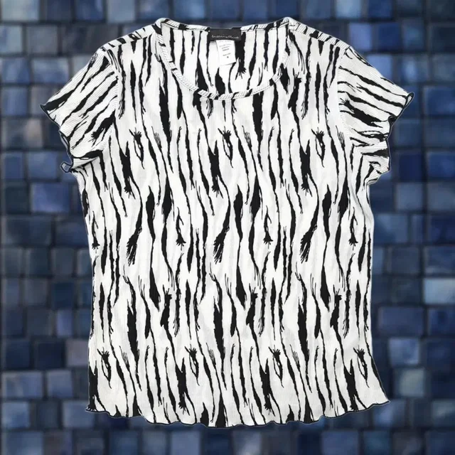 Etro Vintage Brittany Black Blouse Adult Medium Black White Zebra Print Lettuce Edge Stretchy … Y2K in black from Grailed