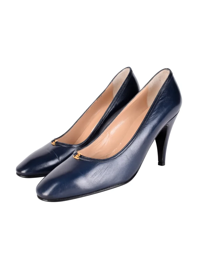 Gucci Vintage AW 1985 Navy Blue Leather Golden Logo Heels in Navy Leather from Amarcord Vintage Fashion