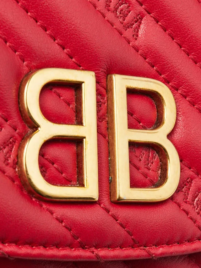 Balenciaga Red Quilted Embossed Leather BB Chain Round Small Flap Bag in Red Leather from Yoogis, photo 6 of 12