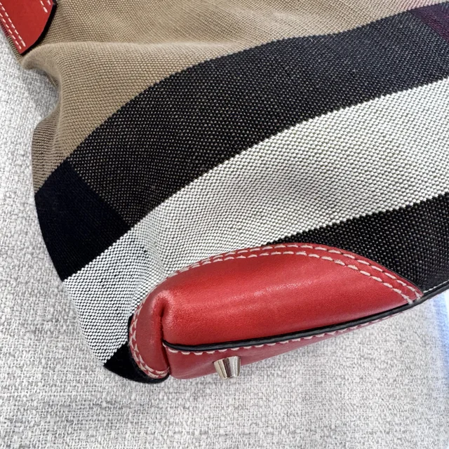 Burberry Canvas Mega Check Medium Maidstone Cadmium Shoulder Bag in Calfskin leather, Canvas from Reowned, photo 7 of 9