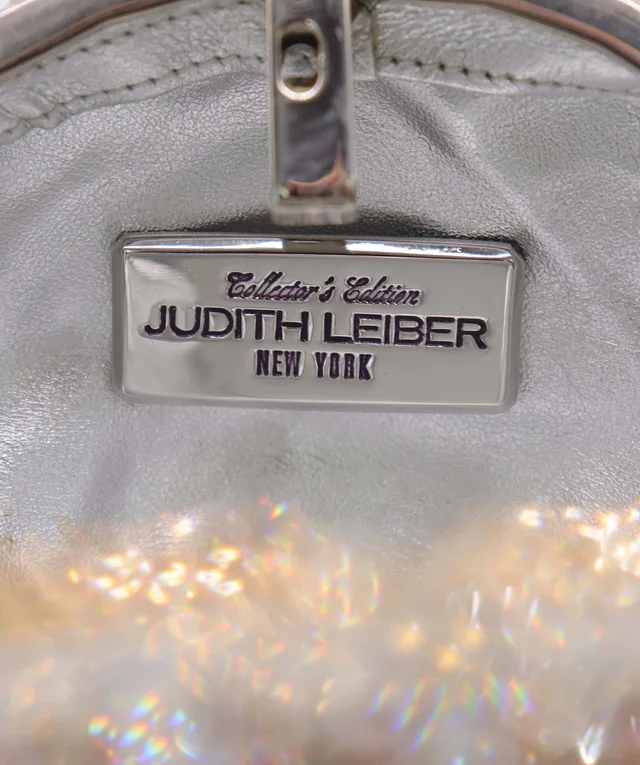 Judith Leiber Limited Edition Minaudiere Cupcake Cluth from Luxury Promise, photo 7 of 9