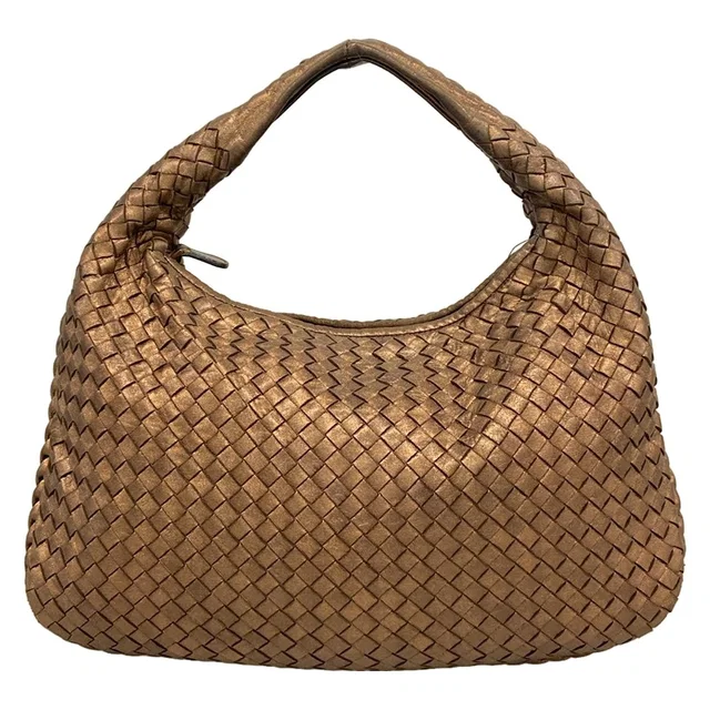 Bottega Veneta Shoulder Bag Intrecciato Blanc Leather in White Woven leather from The Reluxe