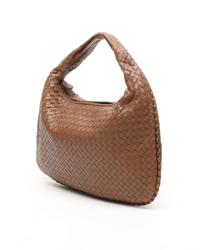 Bottega Veneta Medium Intrecciato Hobo Bag in Woven leather from A Retro Tale, photo 3 of 9