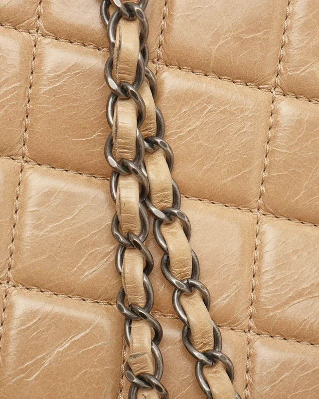 Chanel Large Single Flap Bag in Leather from A Retro Tale, photo 6 of 11