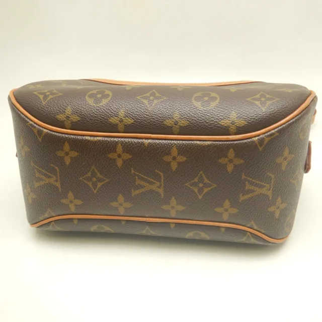Louis Vuitton Monogram Shoulder Bag in Brown Canvas from LuxUness, photo 4 of 19