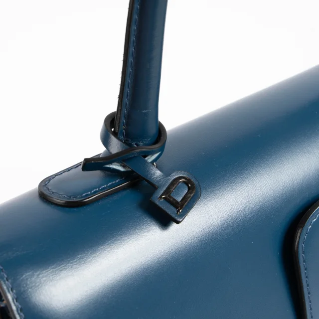 Delvaux Bleu de Prusse Box Calf Brillant MM Bag in Blue Box leather from Labellov, photo 9 of 9
