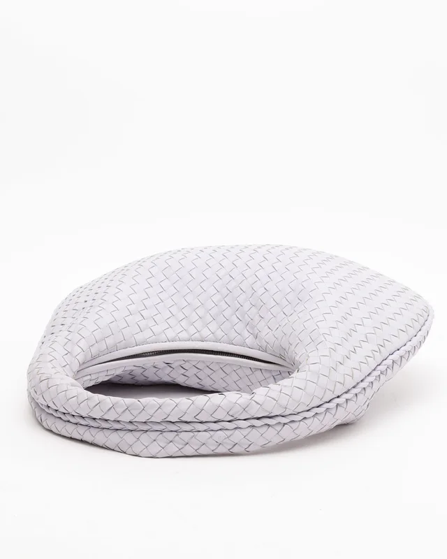 Bottega Veneta Medium Intrecciato Hobo Bag in Woven leather from A Retro Tale, photo 5 of 9