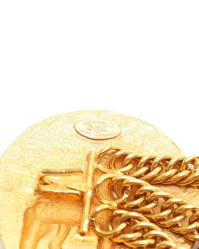 Chanel Vintage Lion Medallion Triple Chain Belt 75 from A Retro Tale, photo 3 of 5