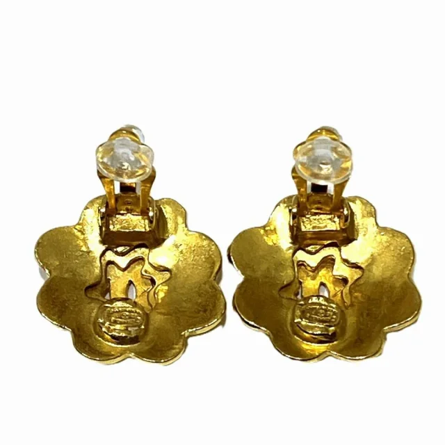 Chanel Vintage Earrings in Gold Brass from LuxUness, photo 3 of 9