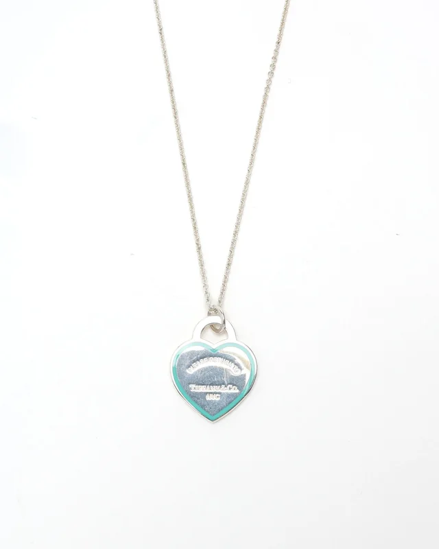Return to Tiffany Necklace from A Retro Tale