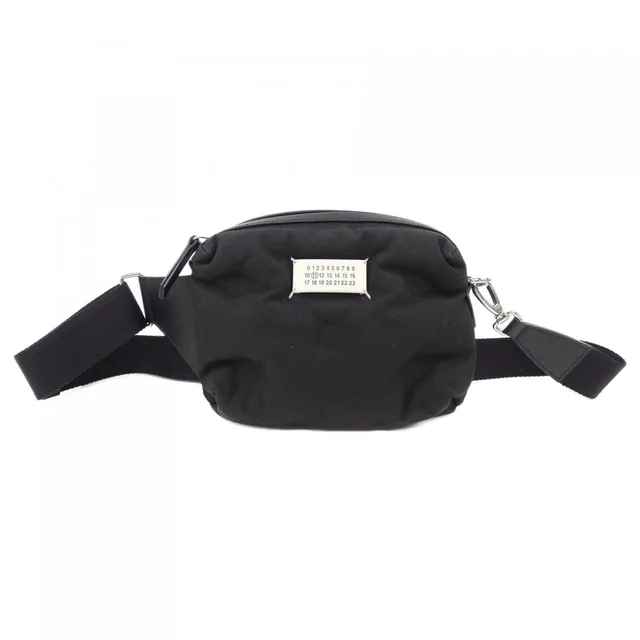【クーポン対象商品】メゾンマルジェラ Maison Margiela BAG in Black type P1511 Polyamide Nylon from KOMEHYO