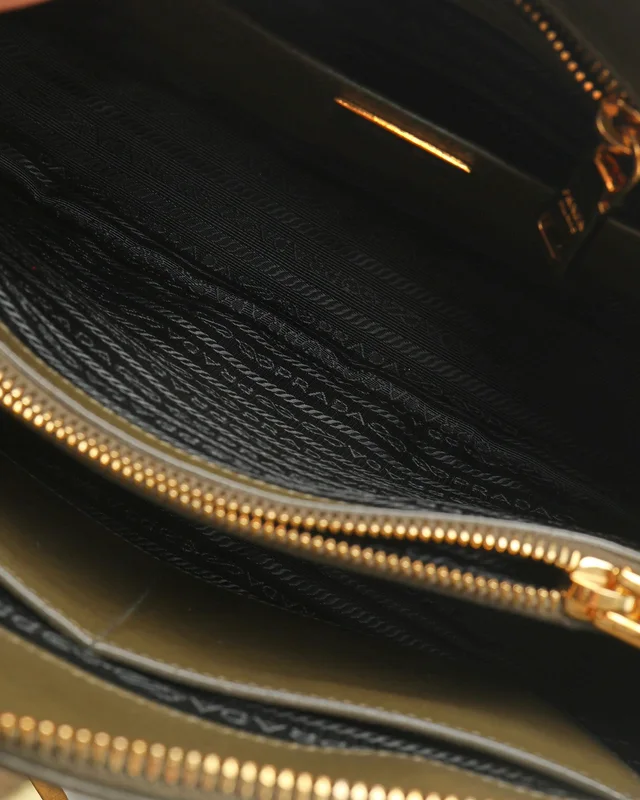Prada Saffiano Lux Promenade Top Handle Bag in Saffiano leather from A Retro Tale, photo 14 of 16