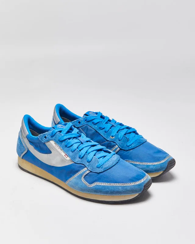 SS2014 Diesel Blue Suede 'Pass On' Low Trainers - UK8.5 in Blue Suede from Rokit Vintage