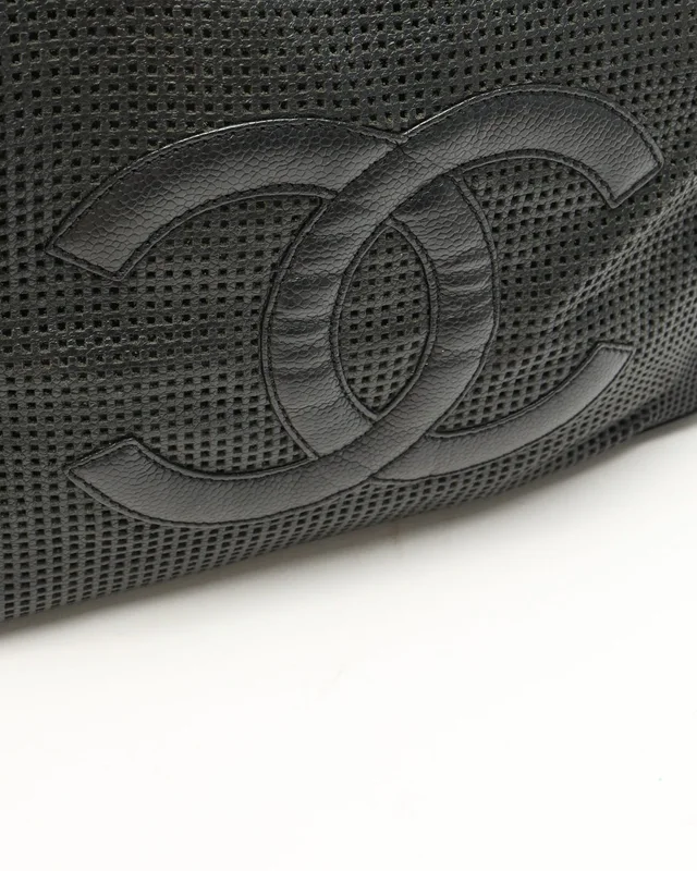 Chanel CC Boston Bag in Caviar leather from A Retro Tale, photo 6 of 11