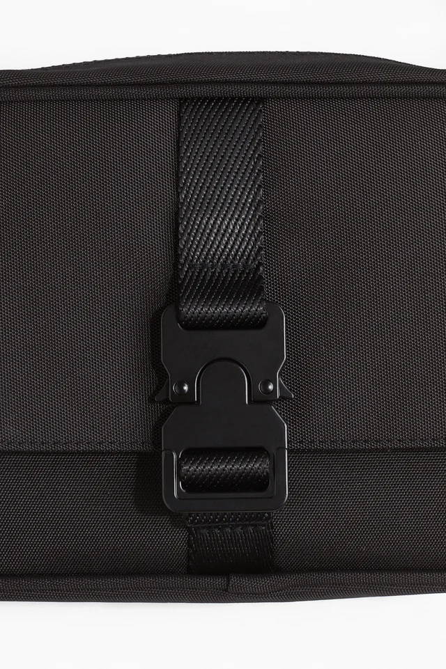 H&M Crossbody Bag, photo 3 of 3 from H&M (Canada)