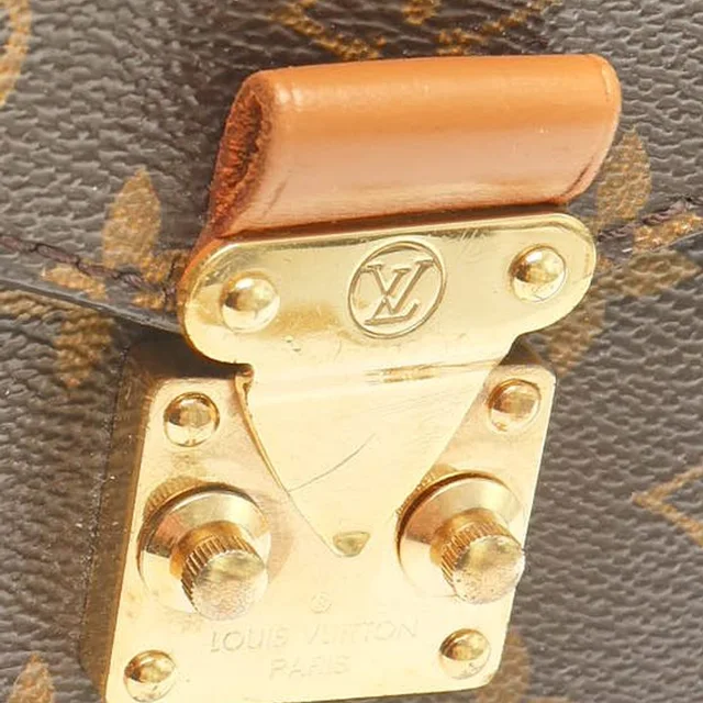 Louis Vuitton Monogram Pochette Métis MM Bag in Coated canvas from A Retro Tale, photo 6 of 12