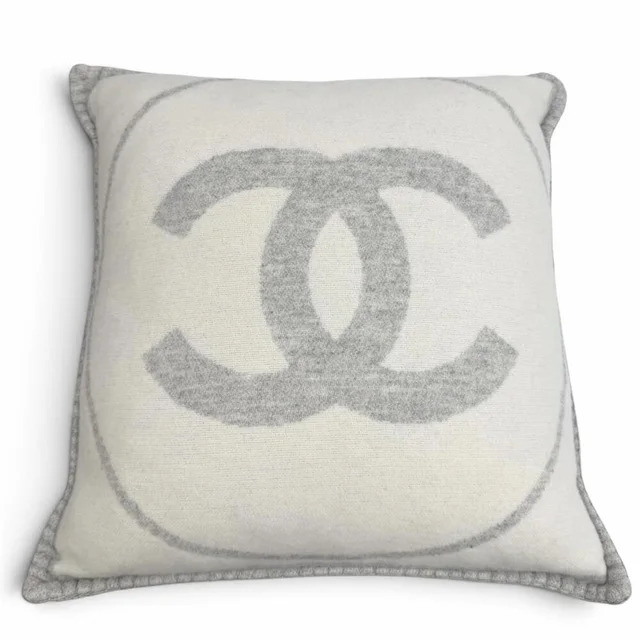 Chanel 18V Cashmere Blend Coco Mark Wool Cushion in Gray/Off-white Cashmere, Cotton, Wool from Elady