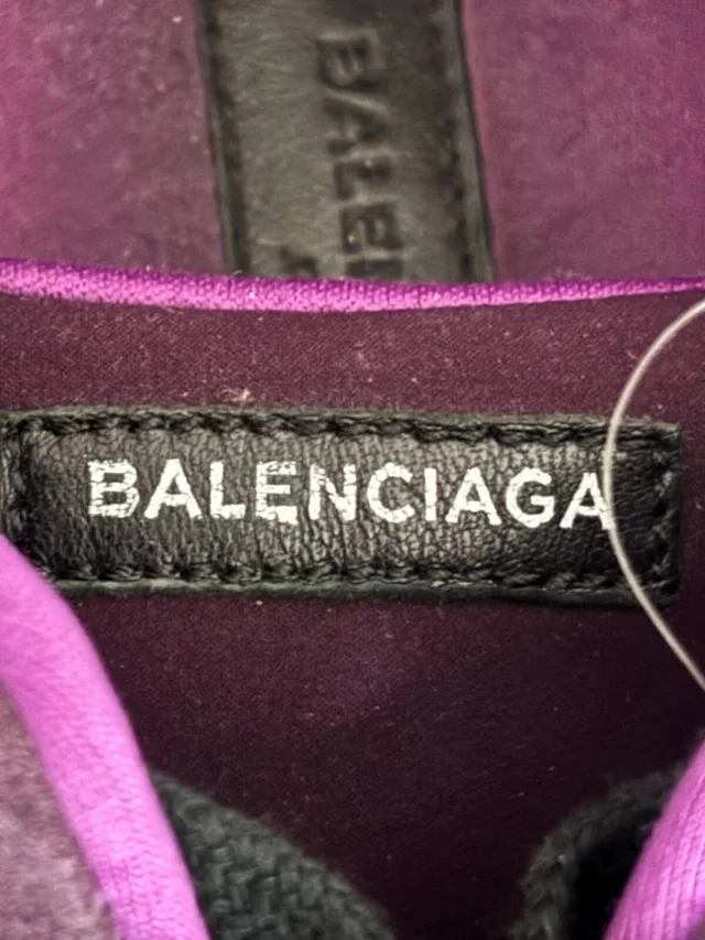 Balenciaga trainers size-36 in Purple Leather from Oxfam Online Shop, photo 2 of 4