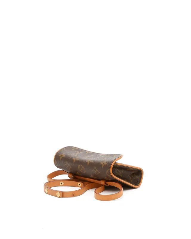 Louis Vuitton Monogram Pochette Florentine Belt Bag in Denim from A Retro Tale, photo 5 of 9