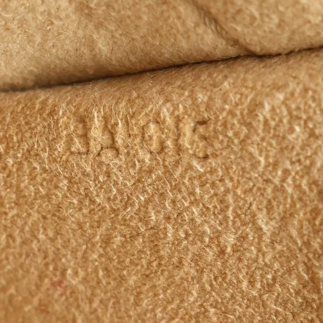 Louis Vuitton Monogram Manhattan GM Bag in Coated canvas from A Retro Tale, photo 11 of 12