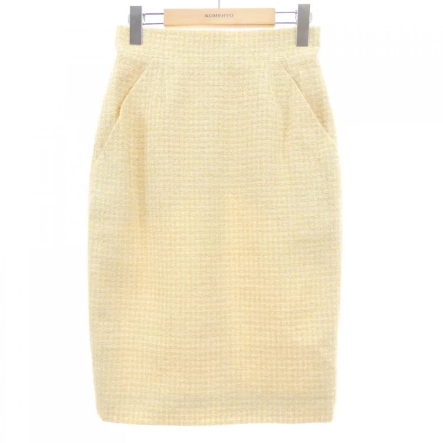 Chanel 09c Skirt Yellow in Yellow from The Reluxe