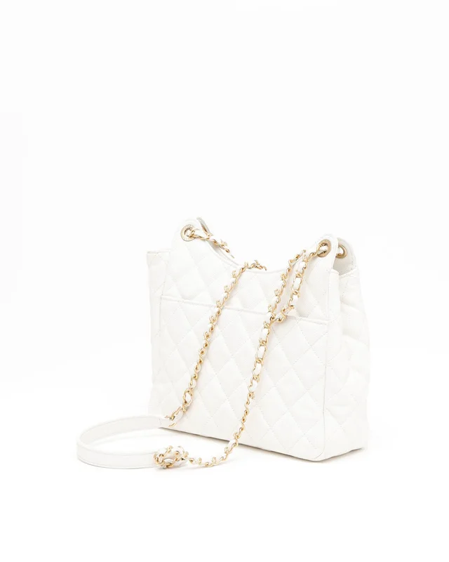 Chanel Caviar Medium Wavy CC Bag in Caviar leather from A Retro Tale, photo 3 of 13