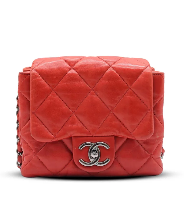 Chanel Quilted Lambskin Flap Red in Red Lambskin from Luxury Promise, photo 2 of 11