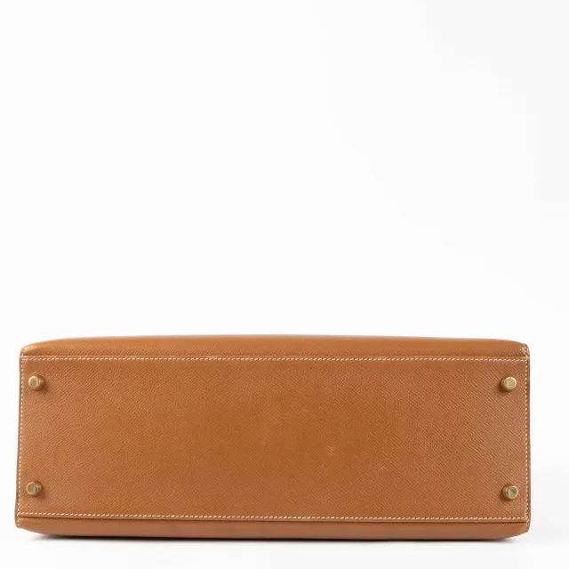 Hermès Kelly 35 Gold Courchevel GHW in Gold Leather from Labellov, photo 8 of 16