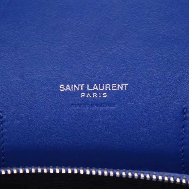 Saint Laurent handbag Small day bag in electric blue leather in Blue Leather from Collector Square, photo 4 of 5