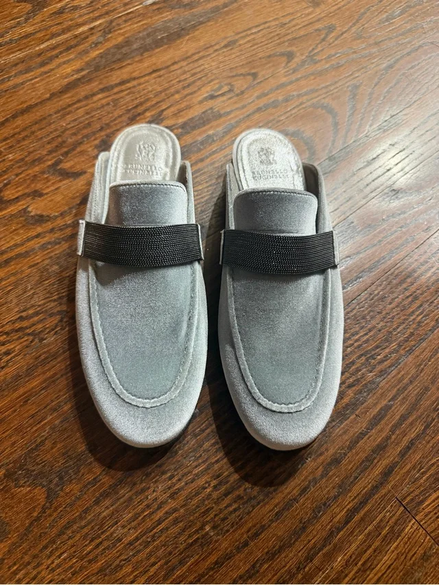 Brunello Cucinelli Grey Velvet Monili Mules. Size: Eu38.5/Us8.5. Great Condition in silver|gray Velvet from Poshmark