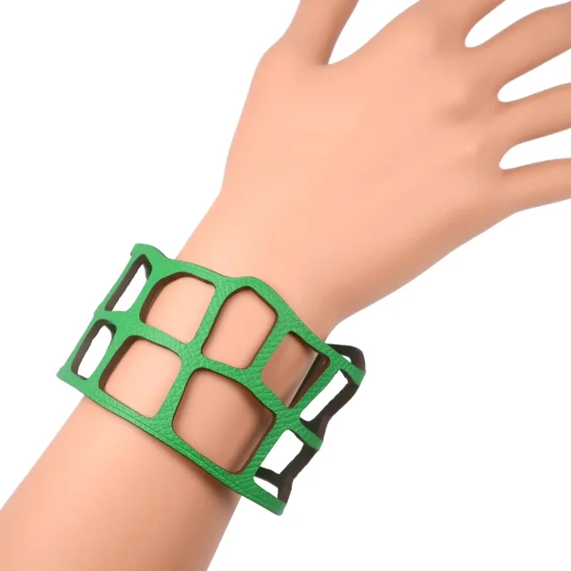 Hermès Togo Bangle Bracelet Green in Green Others from LuxUness, photo 2 of 6