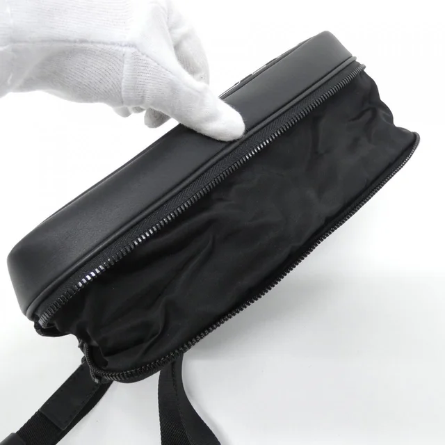 Louis Vuitton 2054 Expandable Messenger Bag M55698 in BLACK / BLACK metal fittings calf / nylon from KOMEHYO, photo 6 of 10