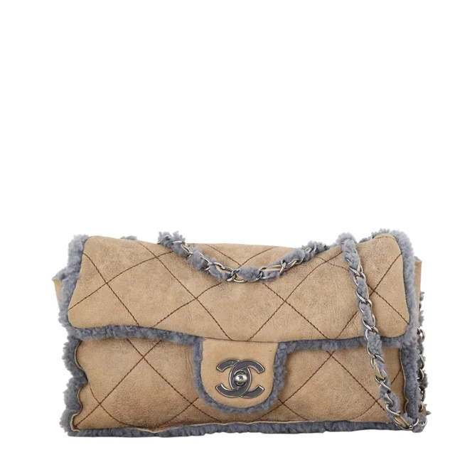 Chanel CC Single Flap Medium Suede Shearling in Suede from Luxe.It.Fwd