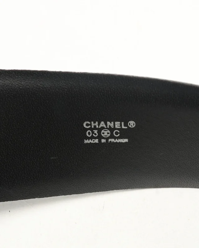 Chanel Reissue 2.55 Chain Belt Bag in Leather from A Retro Tale, photo 8 of 9