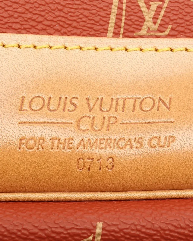 Louis Vuitton 1995 America's Cup Calvi Messenger Bag in Coated canvas from A Retro Tale, photo 10 of 12