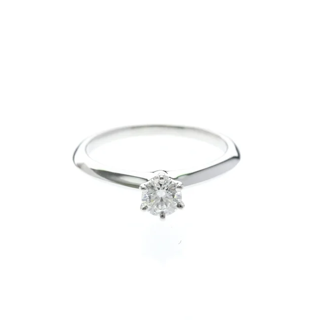 Tiffany & Co. Solitaire Diamond Ring 0.31 ct Platinum in Silver Platinum from Elady