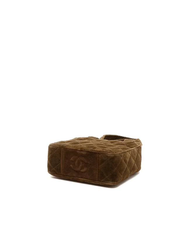 Chanel Velvet Bag in Velvet from A Retro Tale, photo 5 of 9