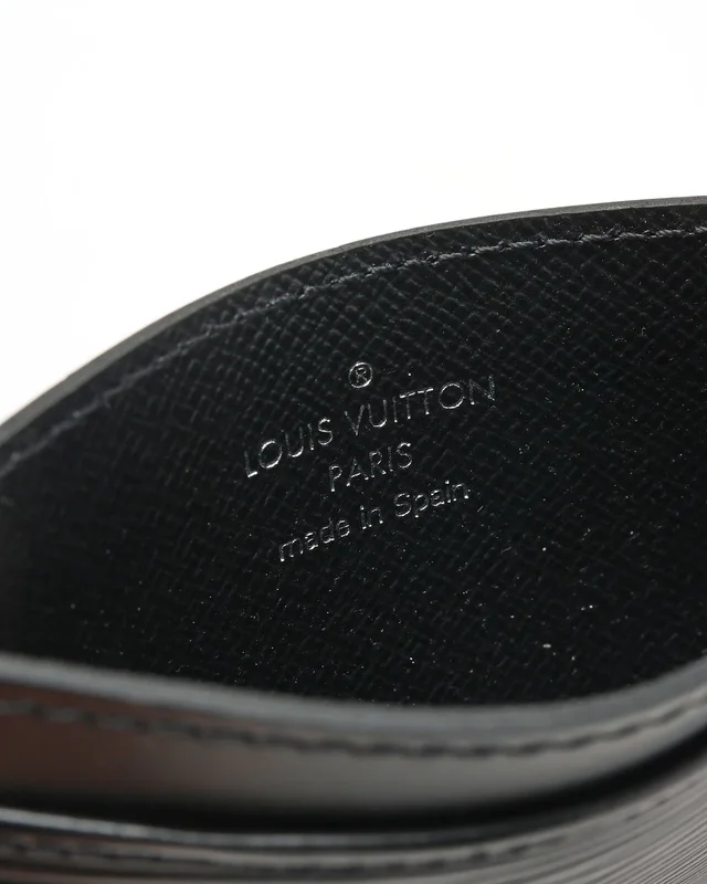 Louis Vuitton Epi Card Holder in Leather from A Retro Tale, photo 3 of 4