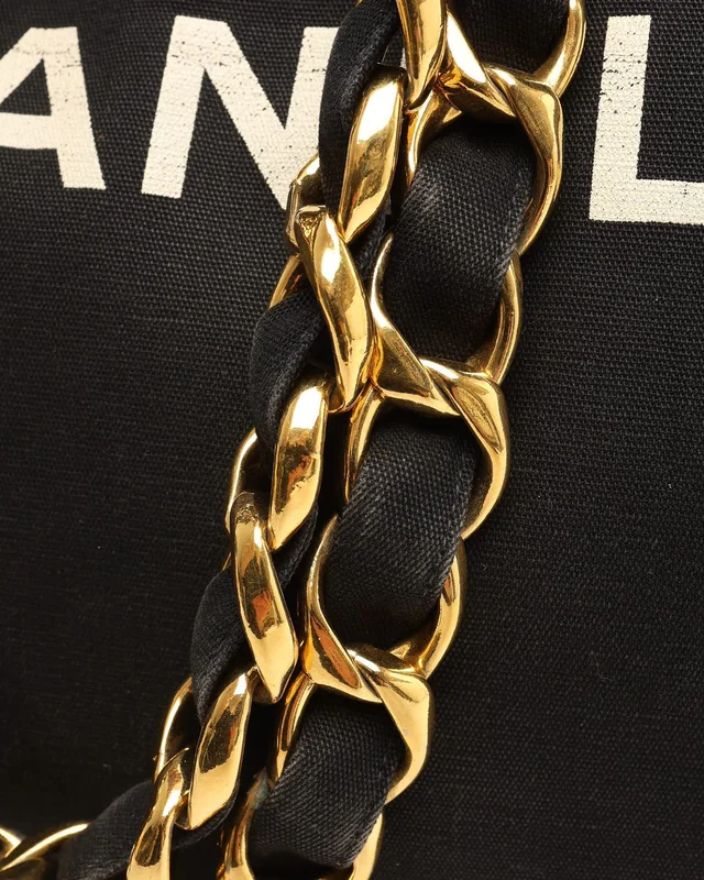 Chanel CC Chain Tote Bag in Canvas from A Retro Tale, photo 7 of 11