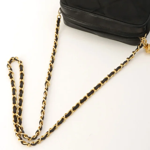 Chanel Vintage Silk Satin CC Mark Stitch Tassel Chain Shoulder Bag Black from around 1985-1990 in Black Satin from VINTAGE QOO TOKYO, photo 11 of 11