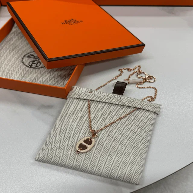 Hermès Mini Maillon pendant in Leather from Luxury Promise