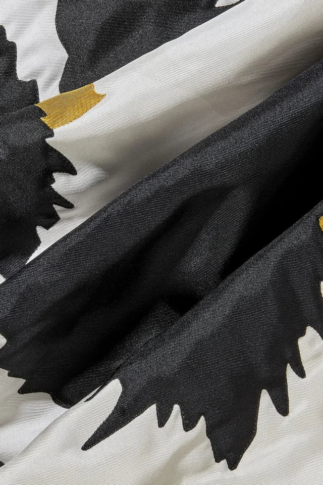 Valentino Garavani Quilted Silk-Twill Scarf, photo 2 of 3 from THE OUTNET