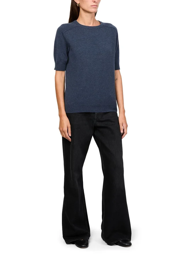LISA YANG Kenza crew neck cashmere sweater in Blue 100% cashmere, photo 2 of 6 from 24S (US)