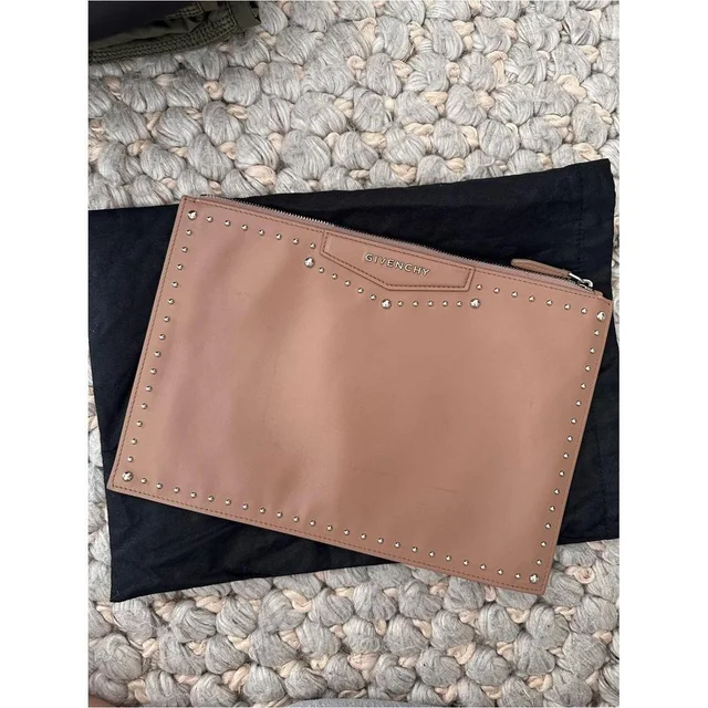 Givenchy Women's Bag - Tan in neutral|brown from Depop, photo 1 of 1