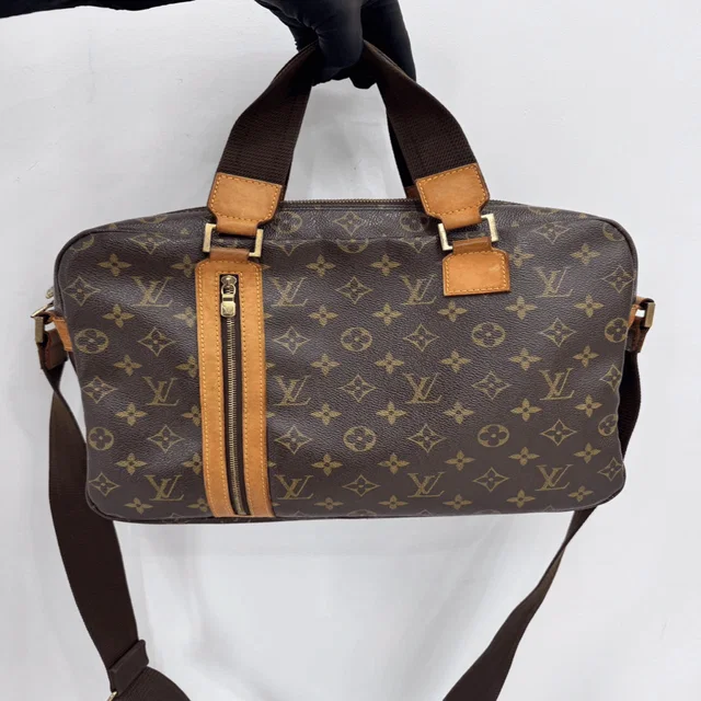 Louis Vuitton ACCESSORIES in Leather from Luxury Promise
