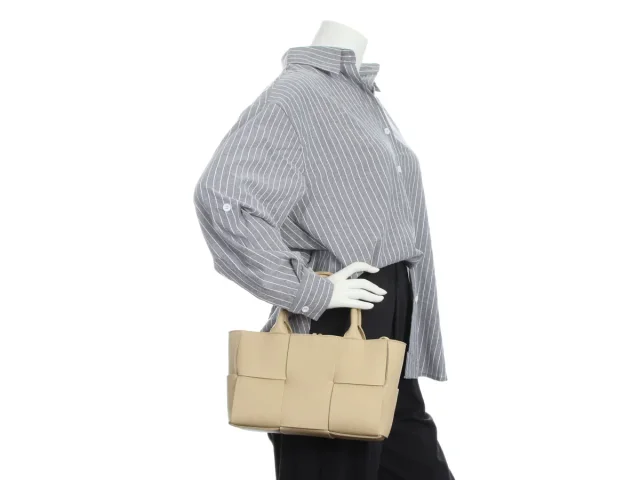 Bottega Veneta Mini Beige Maxi Intrecciato Arco Tote in Beige Woven leather from Ann's Fabulous Finds, photo 10 of 10