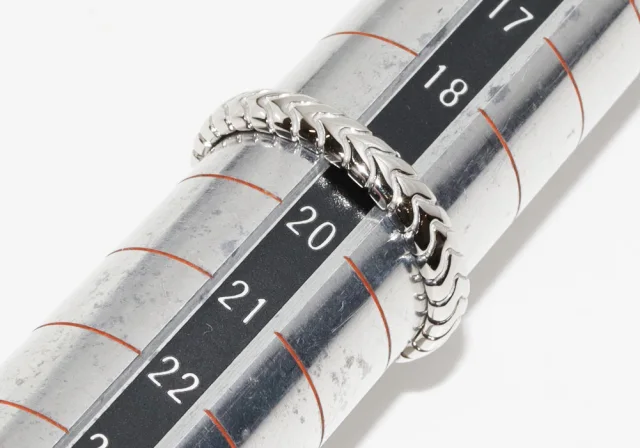 Bvlgari Pt950 Spiga Wedding Ring 349144 from LuxUness, photo 2 of 5